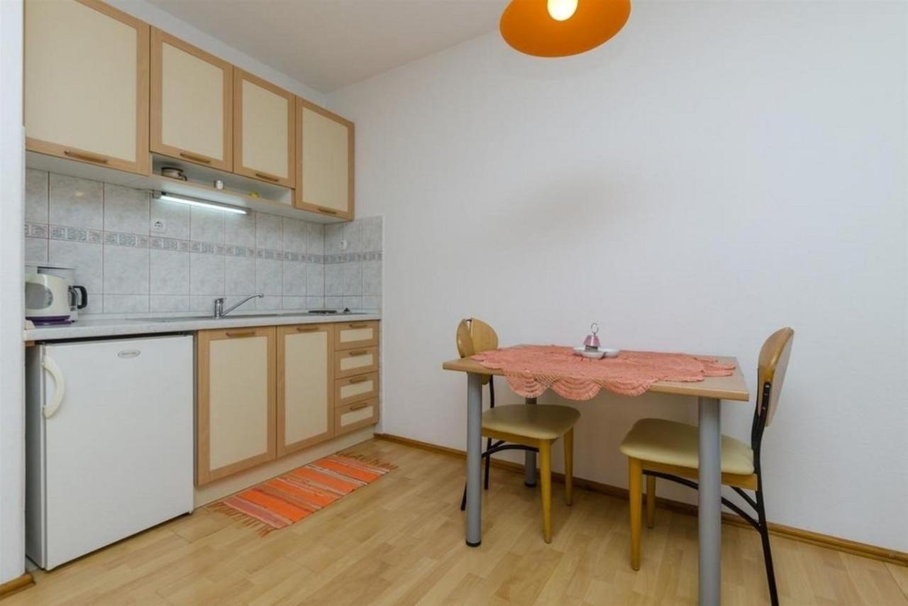 Apartments Lemar - With Parking Bol Kültér fotó